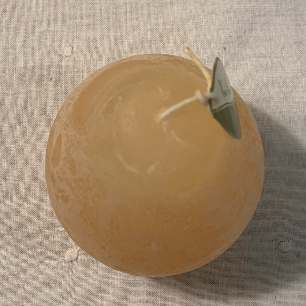 Pear Candle - Vance Kitira - Picture 3 of 5